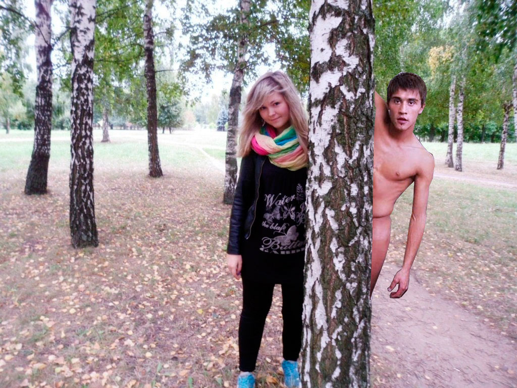 Фотомонтаж в фотошоп. билан выглядывает из-за дерева